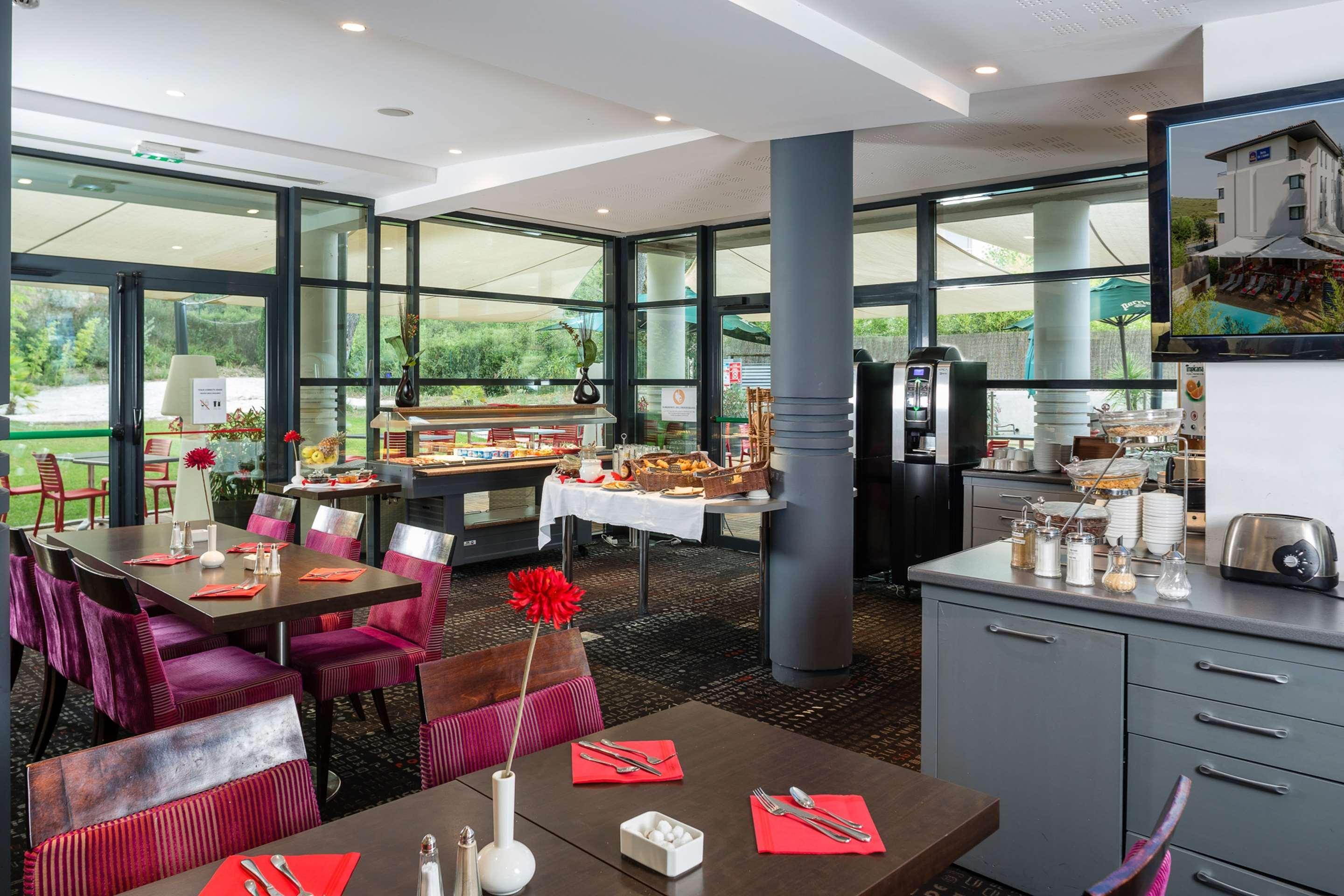 Mercure Aix-En-Provence La Duranne Gare Tgv Exterior photo